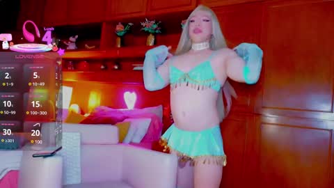 Snapshot of sofiiboniita_ chatting on February 26, 3:53 am Sofa bonita online show from February 26, 3:53 am