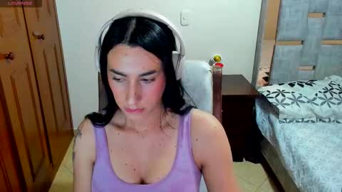 Snapshot of sophia_harry chatting on October 8, 1:56 pm sophia CM online show from October 8, 1:56 pm
