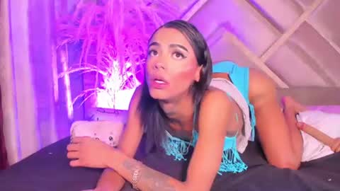 sophia_horny19 online show from June 24, 10:02 am