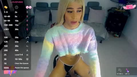 sophie_vall online show from February 13, 6:59 pm