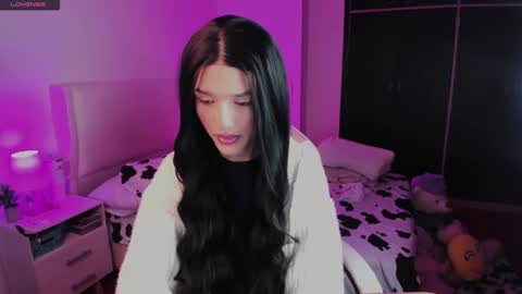 Snapshot of sophiecornett chatting on October 28, 2:31 am    online show from October 28, 2:31 am