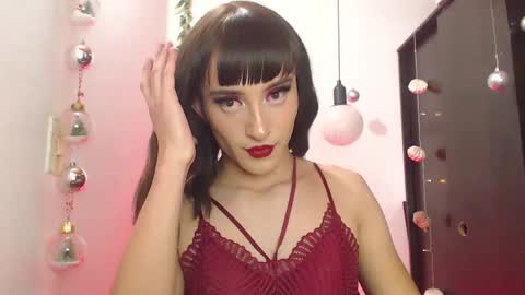 Sophie online show from December 21, 6:02 pm