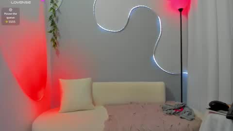 Sophie online show from February 2, 11:37 pm