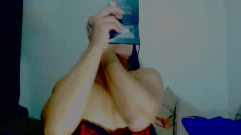 sophiehillsxo online show from October 25, 3:12 am