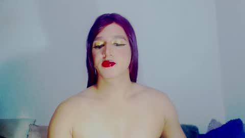 sophiehillsxo online show from February 25, 6:18 am