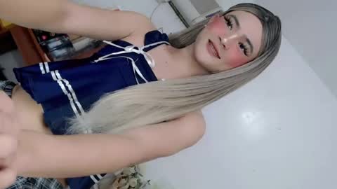 SOPHIEX online show from July 27, 10:44 am