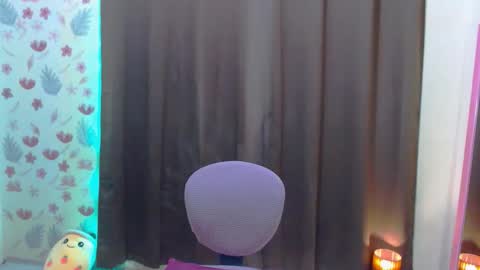 Snapshot of splendid_kim08 chatting on October 8, 8:38 am Kimmy online show from October 8, 8:38 am