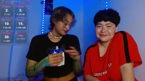 Snapshot of stars4spider_ chatting on December 19, 9:51 am online show from December 19, 9:51 am