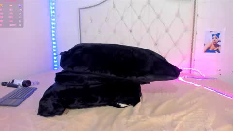 Anny online show from April 12, 7:45 am