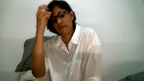sultrynerd online show from June 1, 3:19 am