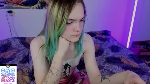 Haeyang  Torry online show from December 13, 10:05 pm