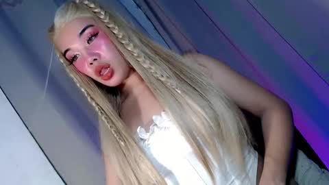 sweet_katrina69 online show from November 7, 11:32 am