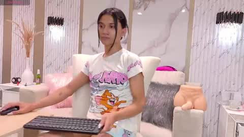 sweet_mafee online show from October 7, 1:06 am