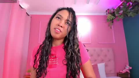 Yeileen online show from March 9, 5:39 pm