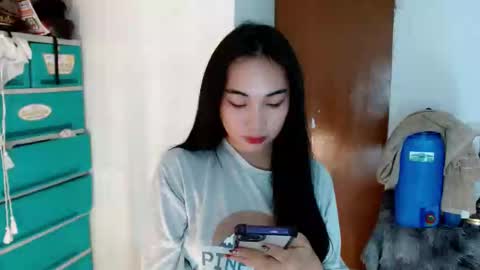 Snapshot of sweetlilly_18 chatting on January 8, 2:35 am Lilly online show from January 8, 2:35 am