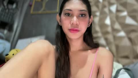 Snapshot of sweetstares chatting on September 10, 8:19 pm yanny online show from September 10, 8:19 pm