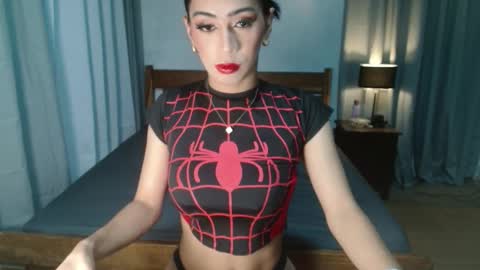 Kylie online show from November 7, 2:28 pm