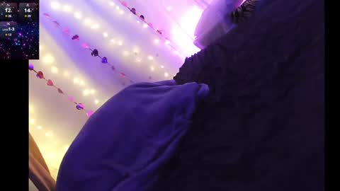 TeasyBitchyCross online show from March 12, 7:57 am