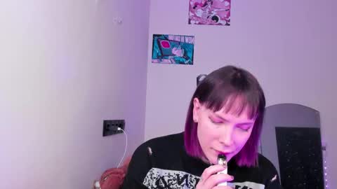 Kira online show from February 24, 7:07 pm