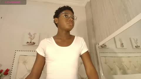 teylor online show from April 14, 4:39 am