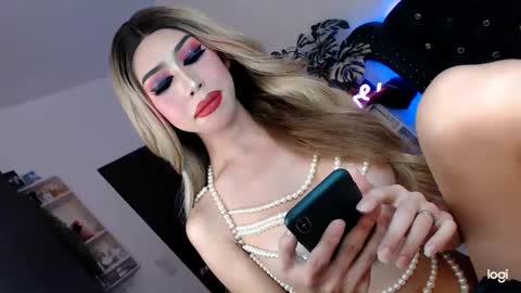 Itsme tgirlAdele online show from March 5, 6:18 pm