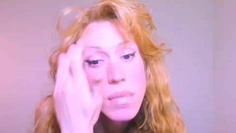 Yolanda online show from December 22, 4:01 pm