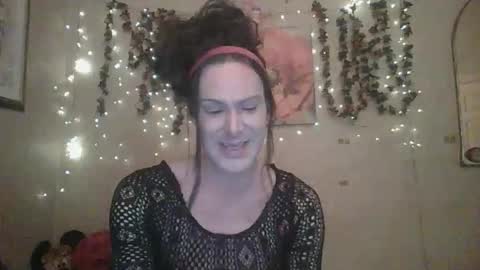 sillymillie0 online show from April 15, 9:15 pm