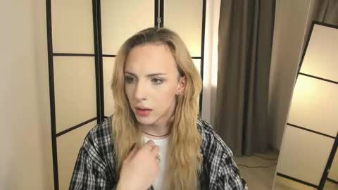 Tiffany online show from March 14, 8:23 pm