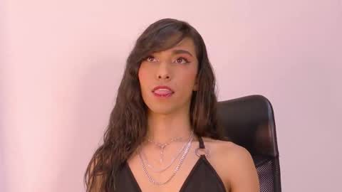 Tiffany  online show from December 18, 3:01 am