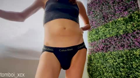 tomboiii online show from April 7, 8:54 pm