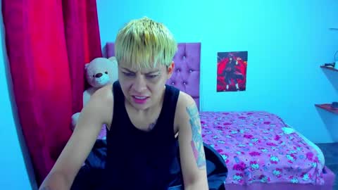 tomboygirl69 online show from January 13, 6:49 pm