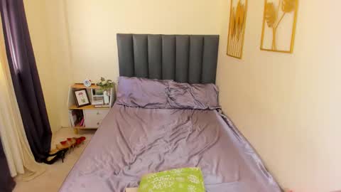 toptranshannah online show from November 19, 2:00 am