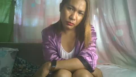Snapshot of transhottie28 chatting on February 16, 11:37 pm transhottie28 online show from February 16, 11:37 pm