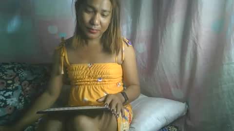 Snapshot of transhottie28 chatting on February 19, 11:25 pm transhottie28 online show from February 19, 11:25 pm