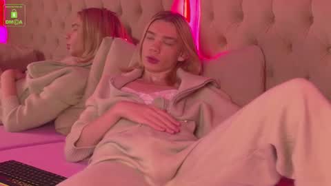 STACY online show from October 17, 4:43 pm