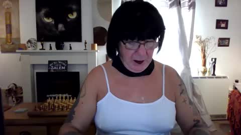 trinity1011 online show from October 27, 8:11 am