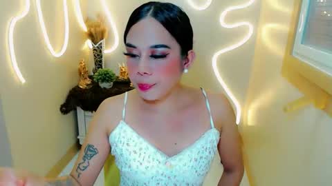 trixie_foxslut online show from January 19, 12:03 pm
