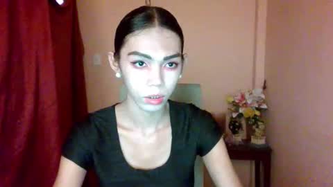 marla online show from April 7, 11:33 am