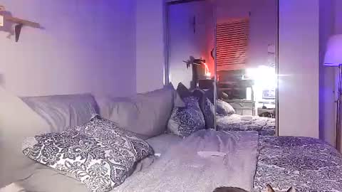 Amber White online show from September 10, 8:02 am