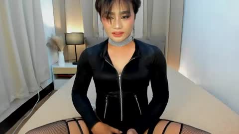 YOUR MISTRESS online show from June 18, 11:37 am