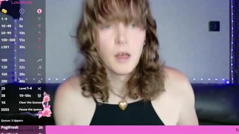 Ellie Ryder online show from September 28, 12:31 am