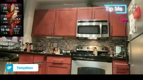 tsfoxx online show from June 18, 4:22 pm