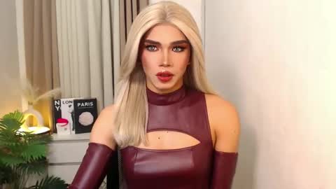 Miss Andrea online show from January 5, 6:55 pm