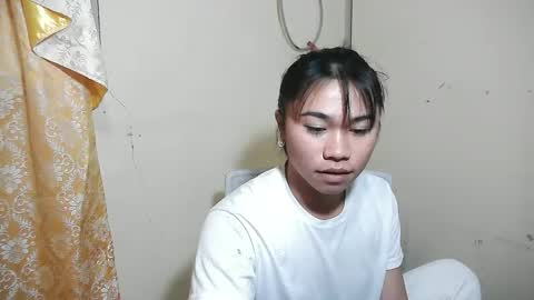 Alvie online show from April 20, 2:35 am