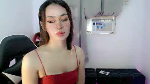 Snapshot of urbaby_kat chatting on September 11, 5:48 am Kat online show from September 11, 5:48 am