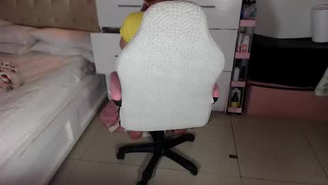 MONICA DEMONYETA online show from April 6, 4:46 am