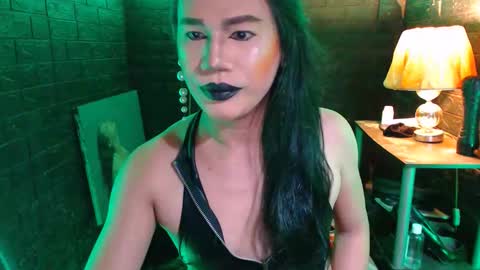 queen norelle online show from November 16, 7:46 pm