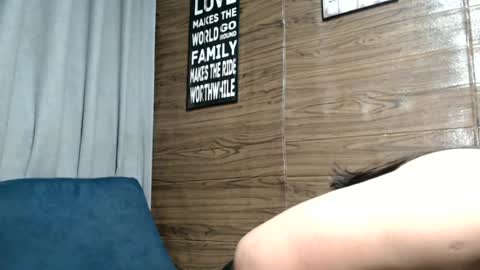 urhotdexie69 online show from June 26, 1:48 pm