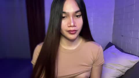 urhottylicious_cum online show from June 25, 11:14 am