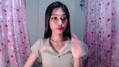 urloverjasmine_xx online show from March 27, 5:58 pm